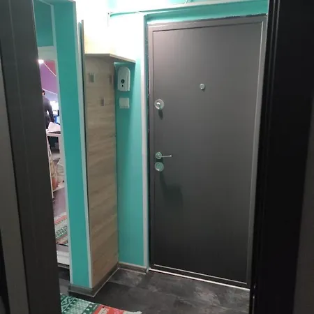 Private Near 3 Min Metrou Crangasi, 40 M2 Apartment