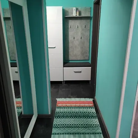Private Near 3 Min Metrou Crangasi, 40 M2 Apartment