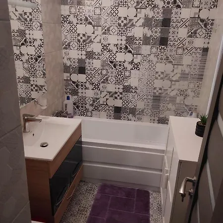 Private Near 3 Min Metrou Crangasi, 40 M2